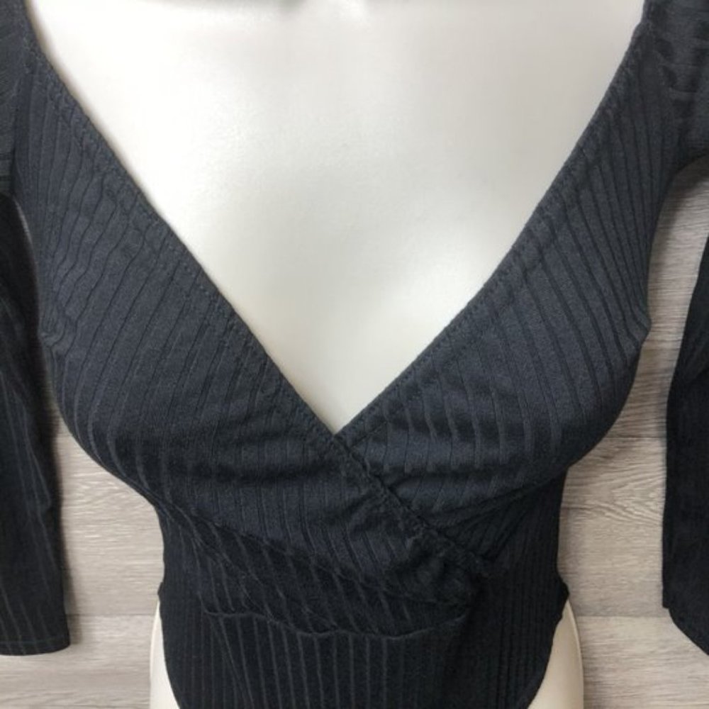 Boohoo 0P Off Shoulder Wrap Knitted Rib Bodysuit - Picture 3 of 6